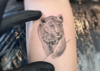 Leo-lion-Loewe-mini-babyloewe-baby-tattoo