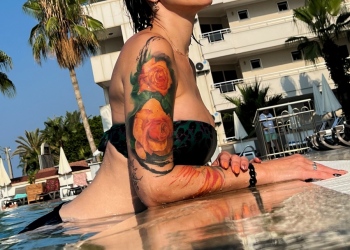 Rose-rosen-abstrakt-aquarell-tattoo-pool