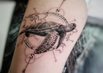 Schildkroete-kompass-turtle-compass-welt-world-tattoo